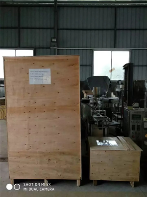 Máquina de enchimento de líquido cosmético multifuncional 1.1KW pneumática para granulado
