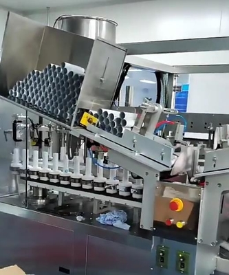 20- 60pcs / Min Máquina de enchimento de tubos de alumínio com precisão ≤ ± 1% Dimensão 1500*1000*1800mm