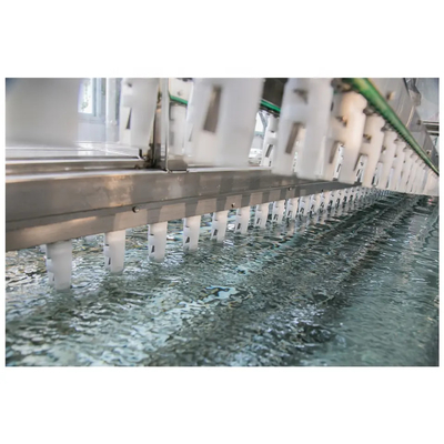 130 equipamento automatizado do enchimento do aerossol da máquina de enchimento das garrafas por minuto 1200ml