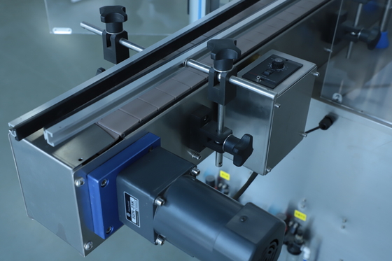 Controle líquido cosmético de alta velocidade do PLC da máquina de enchimento 2.2KW